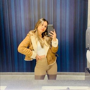 Meet your Posher, Alondra